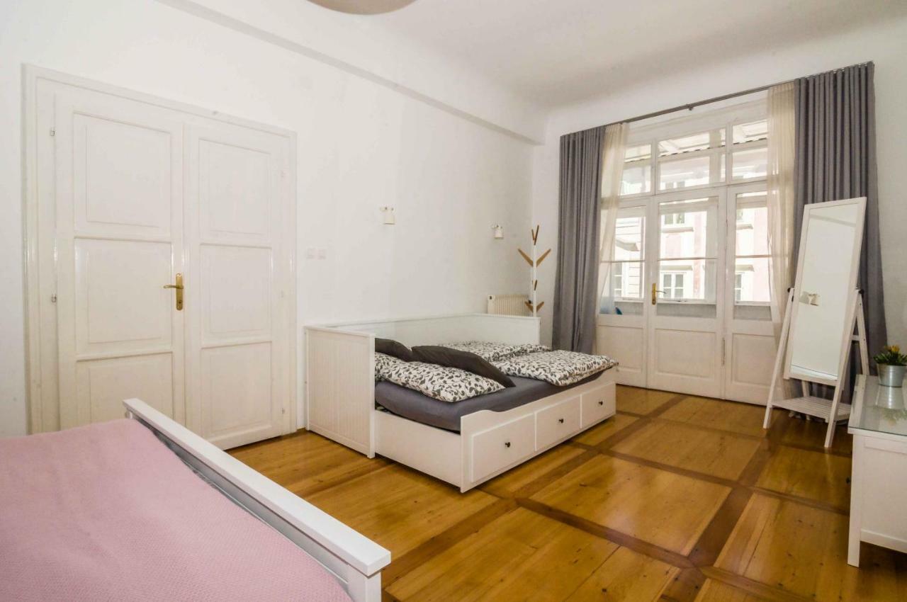 Elegant Central Apartment Ljubljana Buitenkant foto